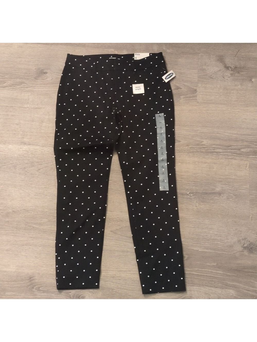 Old Navy black polka dot ankle length pants size 4